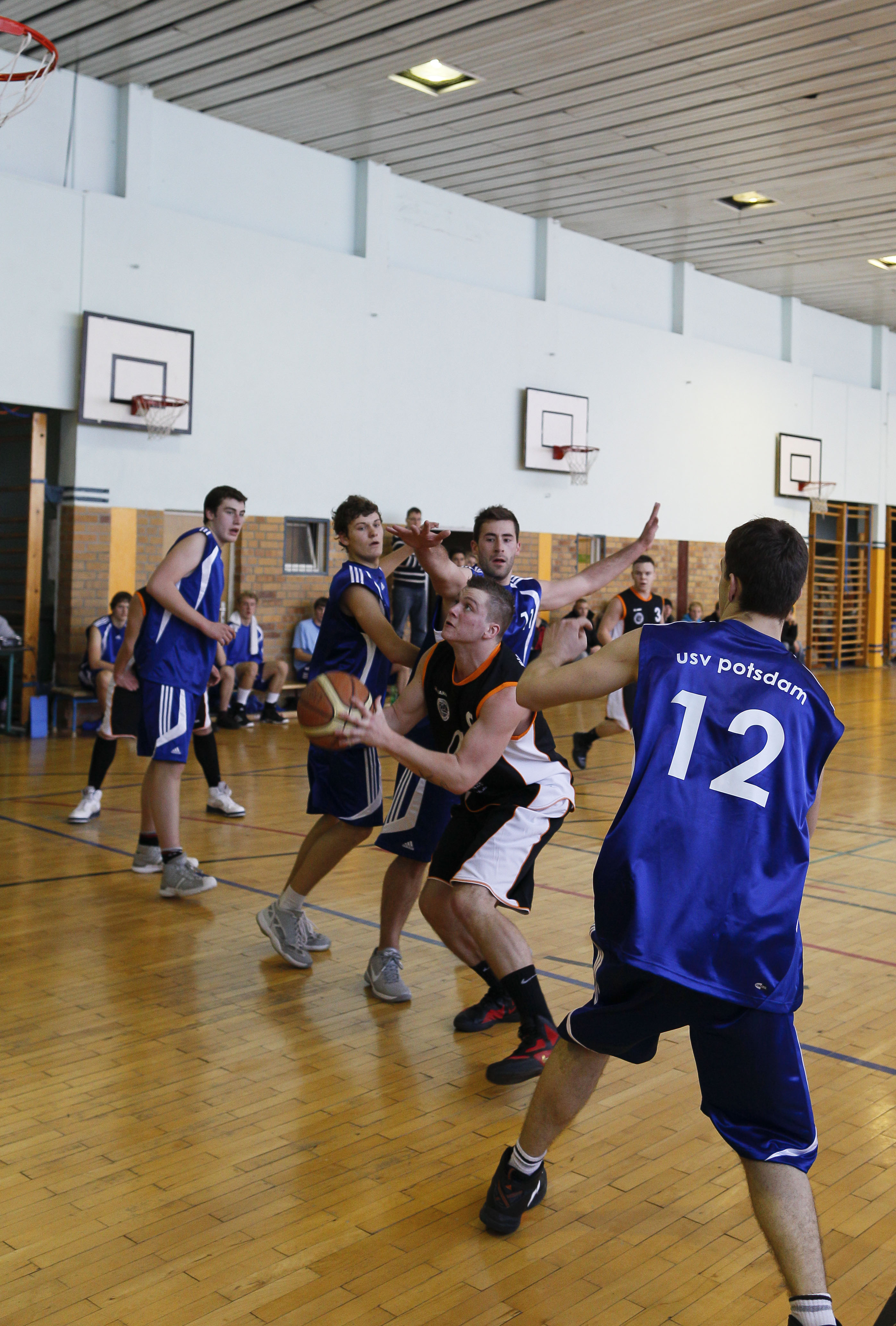 Fünf EBV-Teams treten auswärts an