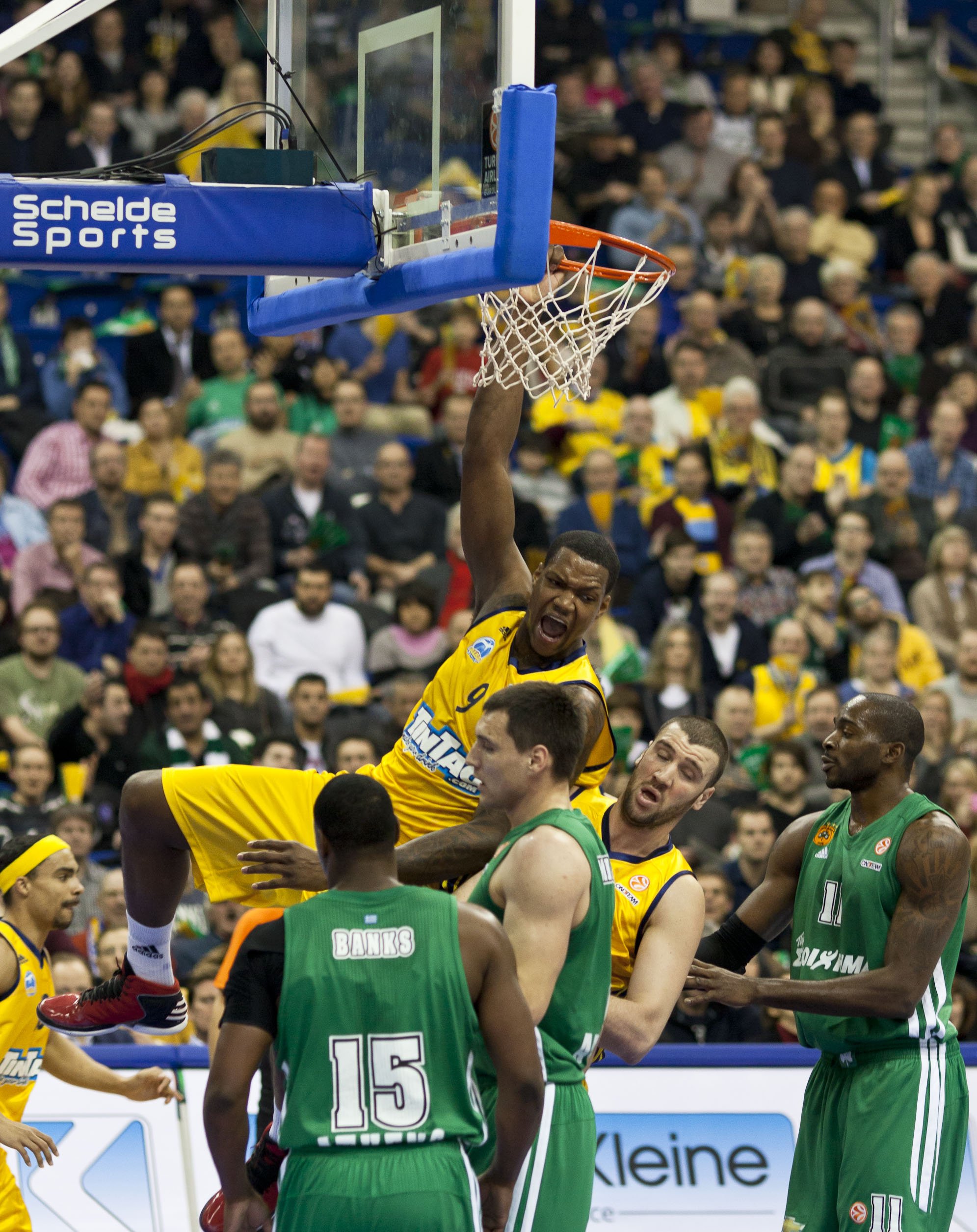Euroleague Alba Berlin gegen Panathinaikos Athens 73:79
