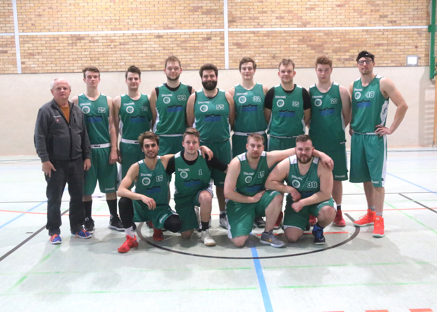 Bezirksliga Herren: Noch einmal zwei souveräne Auswärtssiege in Eberswalde