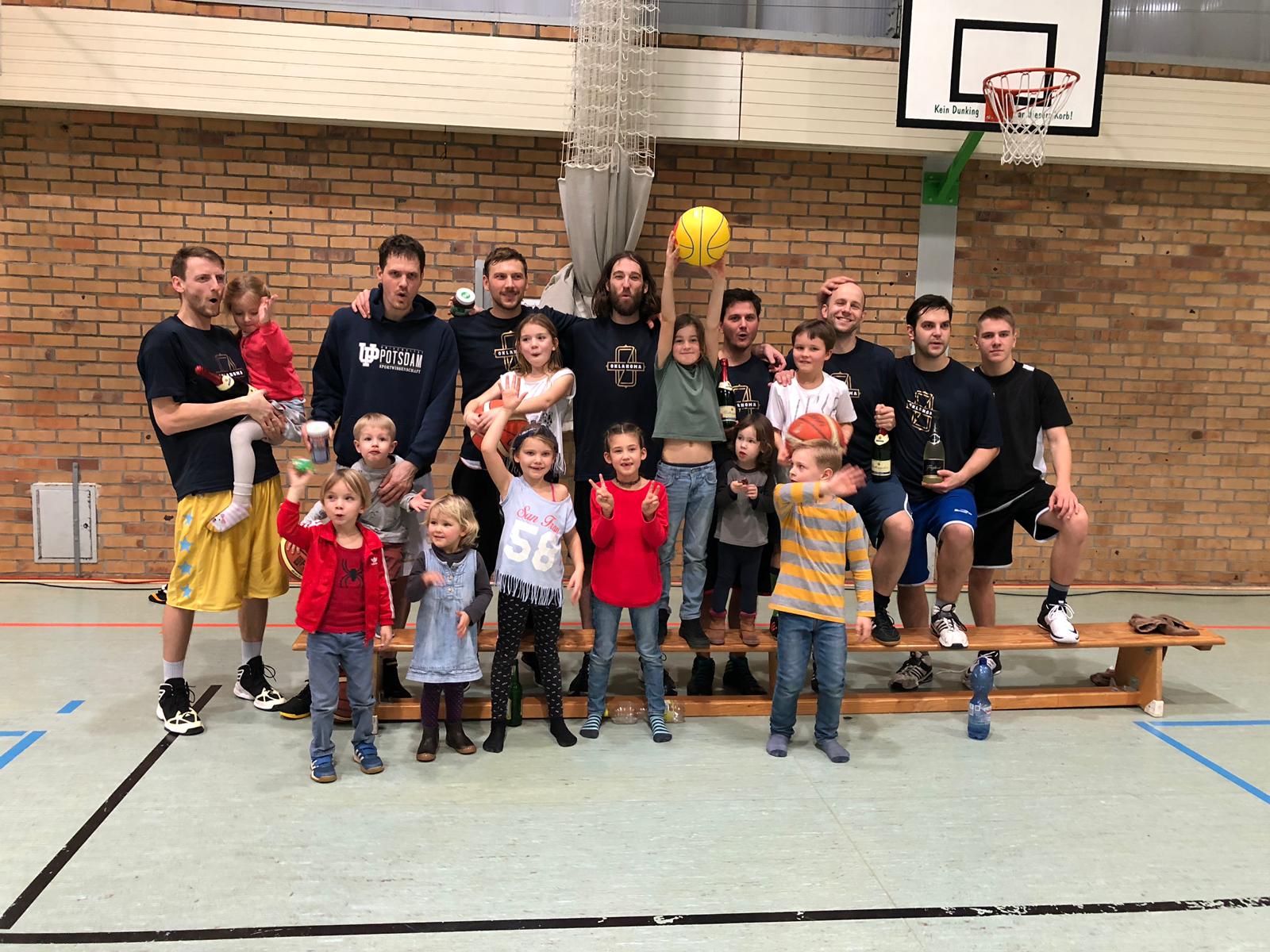 Fünf Teams beim 18.Weihnachtsturnier – 1.Platz für Team „Oklahoma“