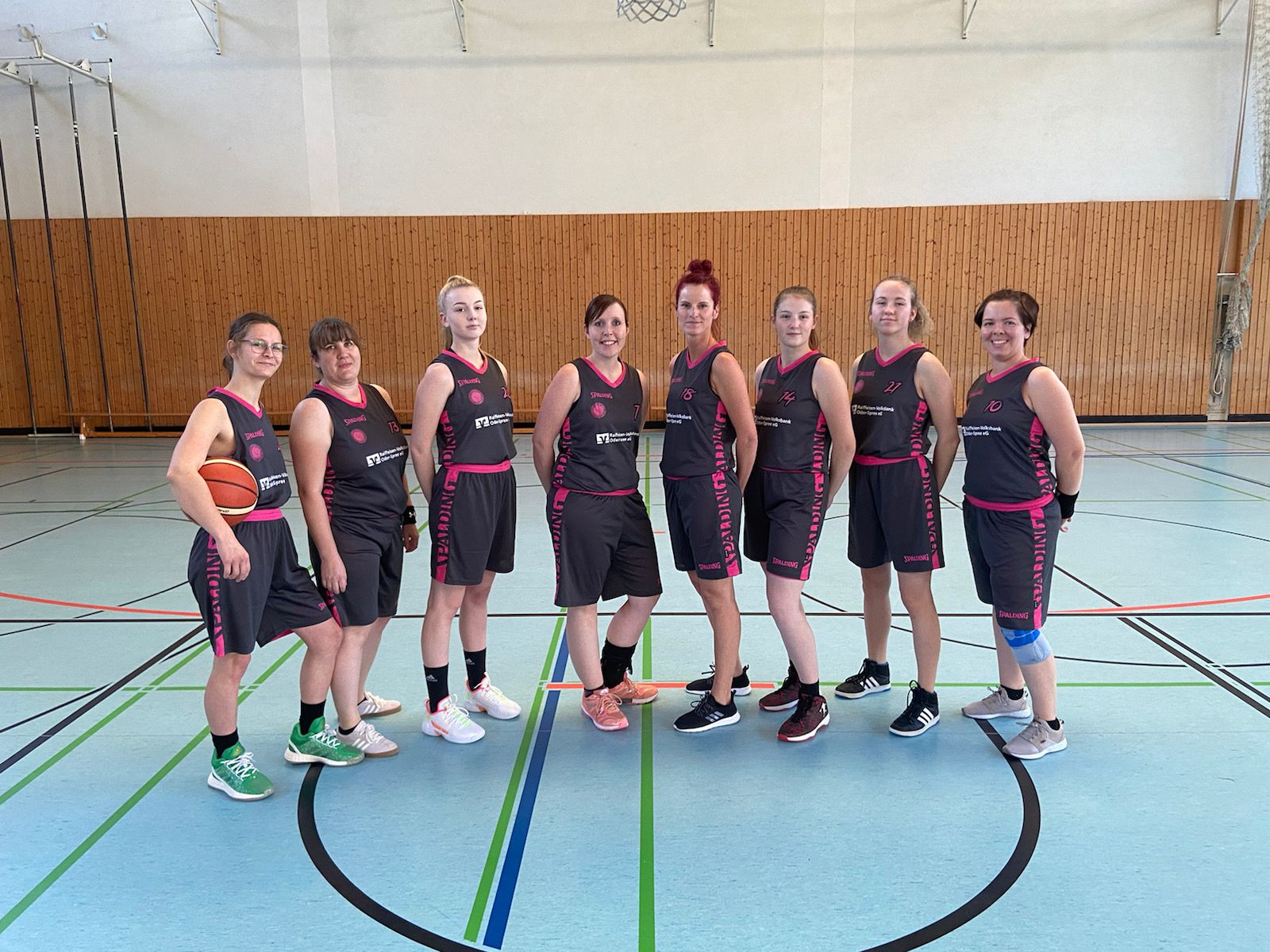 Oberliga Damen Bernau – EBV 49:17 und in Fürstenwalde 35:90
