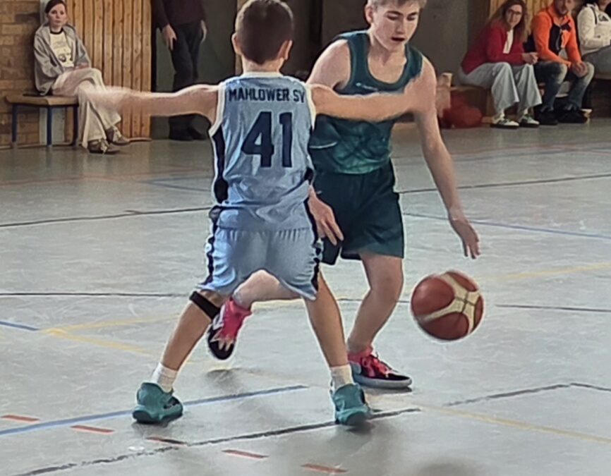 Landesliga U 14 männlich: Denkbar knappe Spiele gehen an Gastgeber Eisenhüttenstadt